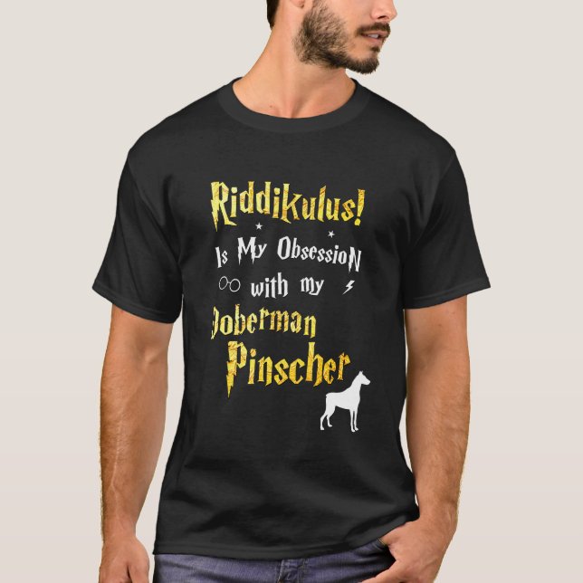 Doberman Pinscher Riddikulus Doberman Pinscher T Shirt (Framsida)