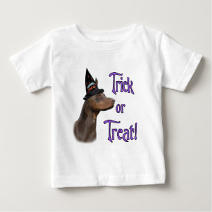 Doberman Pinscher (röd) Trick T Shirt