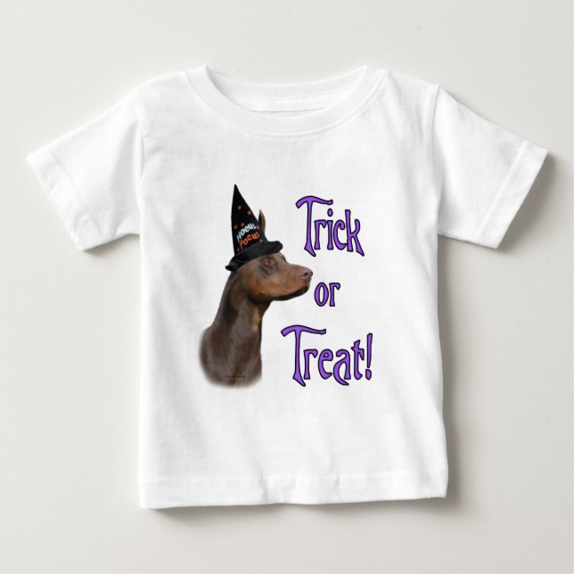Doberman Pinscher (röd) Trick T Shirt (Framsida)