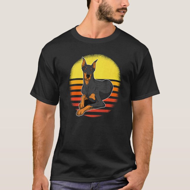 Dobermann Hund aveln 8 T Shirt (Framsida)