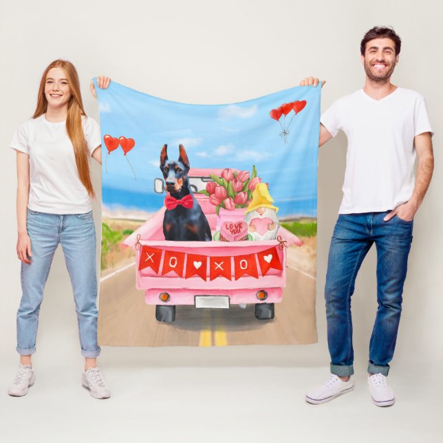 Dobermann Valentine Day Lastbil Hjärtan Fleecefilt (På plats)