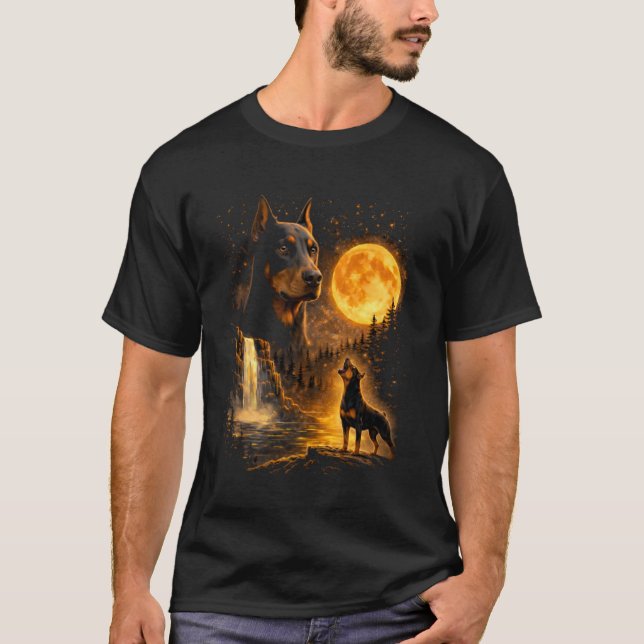 Dobermann Valp Ylar till sin Beskyddare Under T Shirt (Framsida)