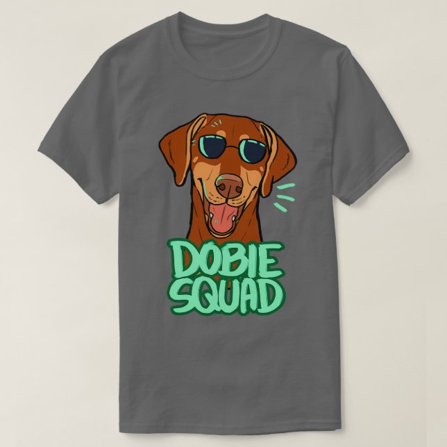 DOBIE SQUAD red  T Shirt (Design framsida)