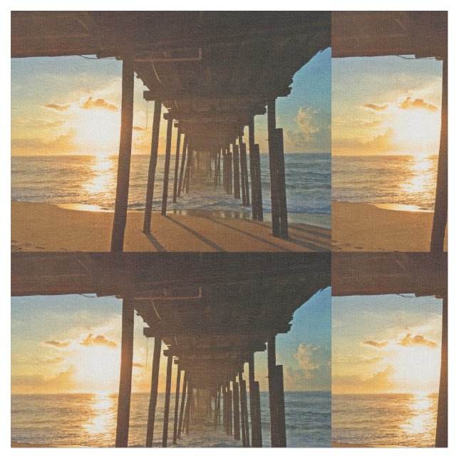 Docka vid soluppgången tyg (Närbild)