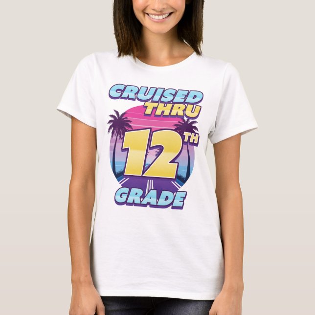 Dockad Thru 12:e Klass Studenten Girl T Shirt (Framsida)