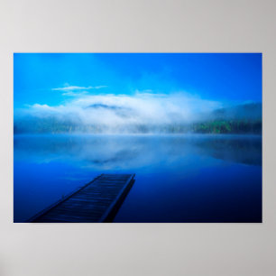 Dockning på lugn misty sjö, Kalifornien Poster