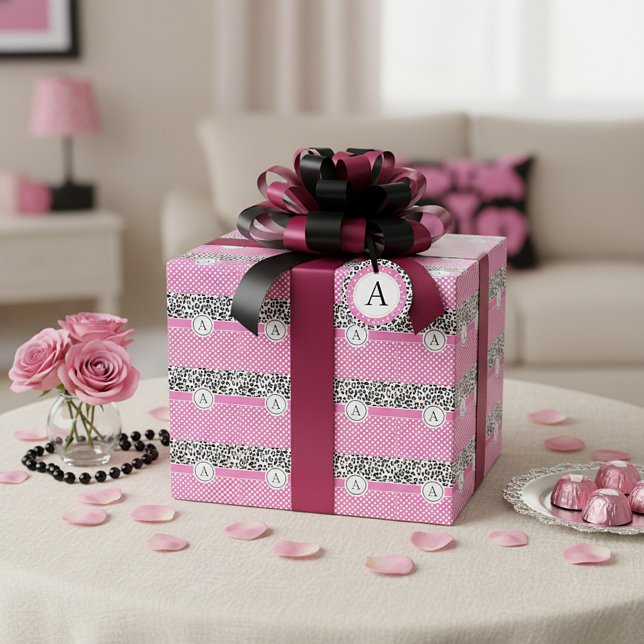 Dockor och djur skriver ut monogram presentpapper (Skapare uppladdad)