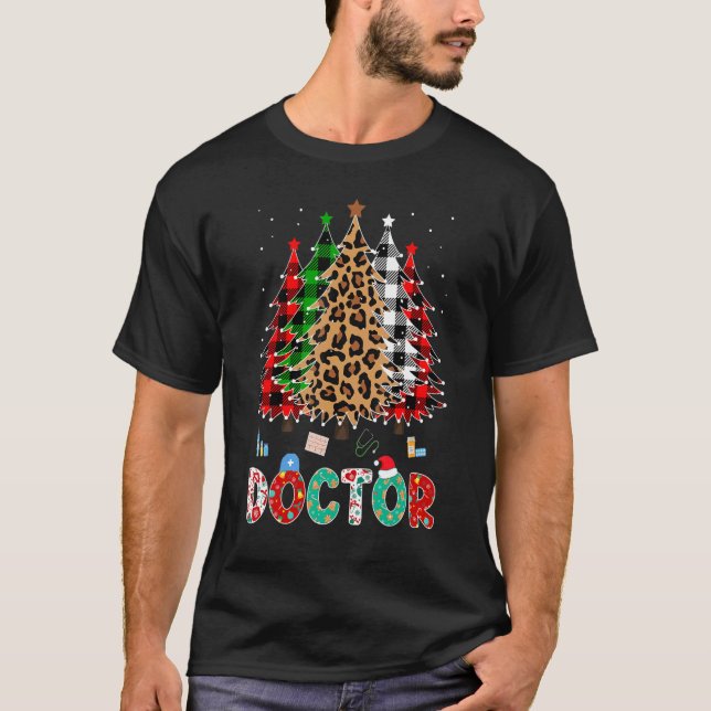 Doctor Leopard Red White Green Plaid Christmas Tre T Shirt (Framsida)