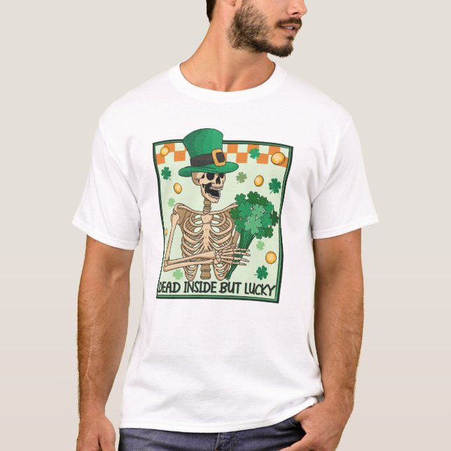 Död insida men Lucky St Patricks T Shirt (Framsida)