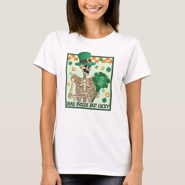 Död insida men Lucky St Patricks T Shirt (Framsida)