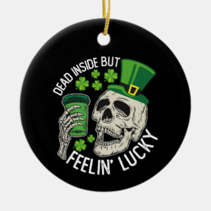 Död Inuti Men Känner Mig Lucky Skull St Patrick's Julgransprydnad Keramik