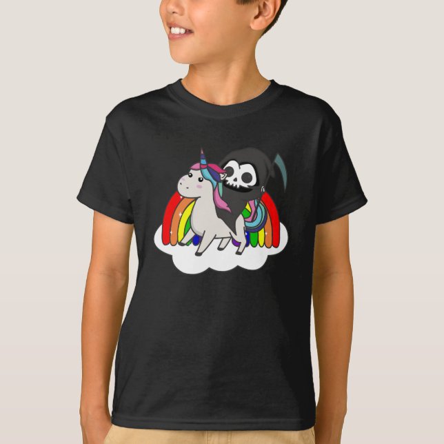 Död Riding Unicorn Funny Unicorns Rainbow T Shirt (Framsida)