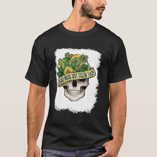 Döda insidan men känner Lucky Skeleton St Patrick T Shirt (Framsida)