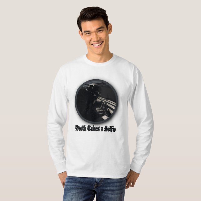 Döden tar en Selfie T Shirt (Hel framsida)