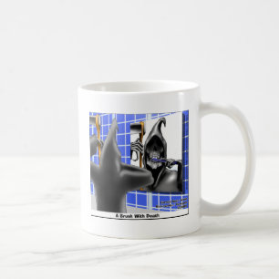 Dödens skördemanpensel med roliga döds-tees, mugga kaffemugg