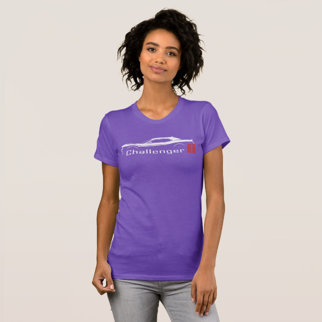 Dodge Challenger Muscle Car American Flag T-Shirt (Hel framsida)