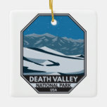 Dödsdalen nationalpark Night Himlar Vintage  Julgransprydnad Keramik<br><div class="desc">Design för vektorgrafik i Dödsdalen. Parken är känd för Titus Canyon,  med en spökstad och färglöst sten,  och Badwater Basin,  Nordamerikas lägsta salthalt.</div>