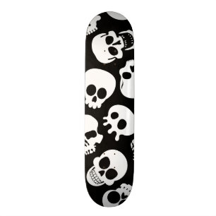 Dödskallar i svart bakgrundsmönster skateboard bräda 20,5 cm
