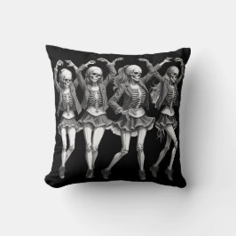 Dödskvinnor Dance Kudde