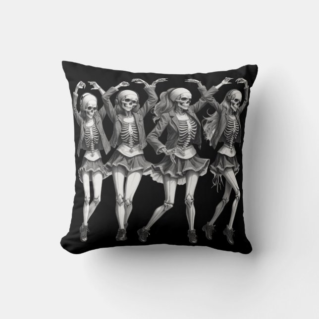 Dödskvinnor Dance Kudde (Framsida)