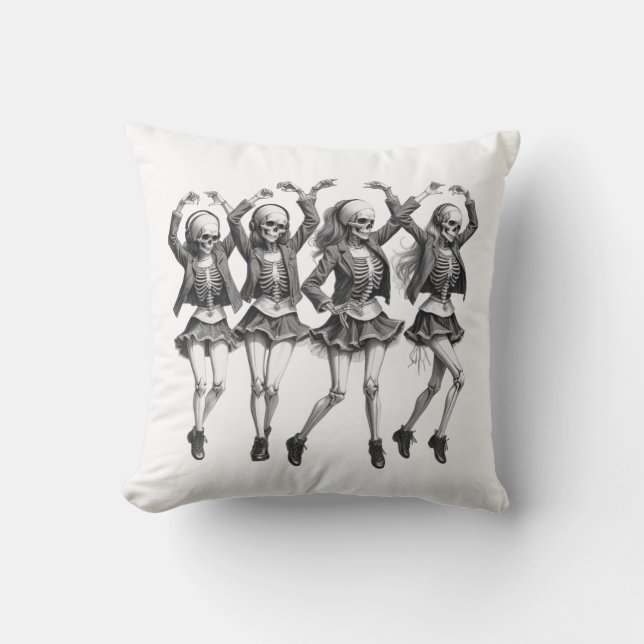 Dödskvinnor Dance Kudde (Framsida)