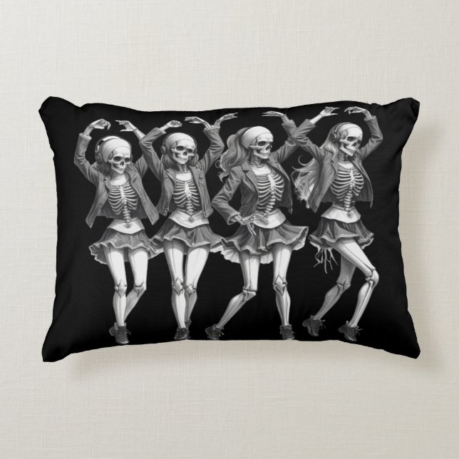 Dödskvinnor Dance Prydnadskudde (Framsidan)