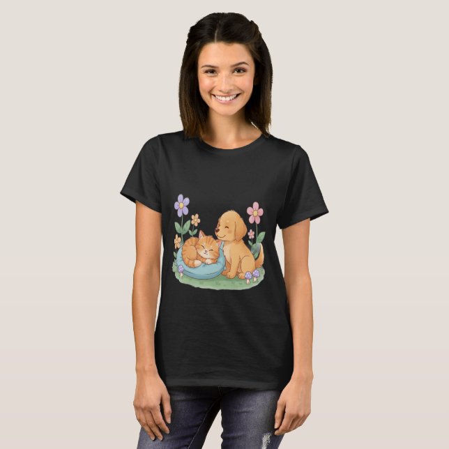 Dog & Cat in Nature – Cute Animal T-Shirt for Pet  (Hel framsida)