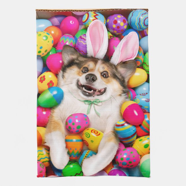 Dog Laying on Easter Eggs Kökshandduk (Vertikal)