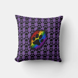 Dog lover's many paws rainbow pawprint purple kudde