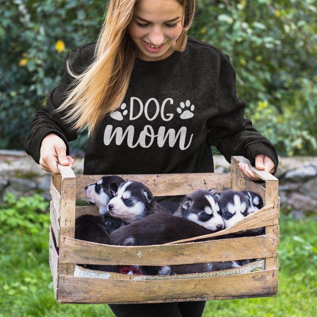 Dog Mom Gift for Dog Lover  T Shirt (Skapare uppladdad)