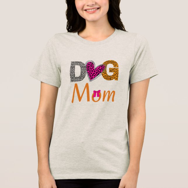 Dog Mom Leopard Print/Trending Dog  Lover Gift T Shirt (Framsida)