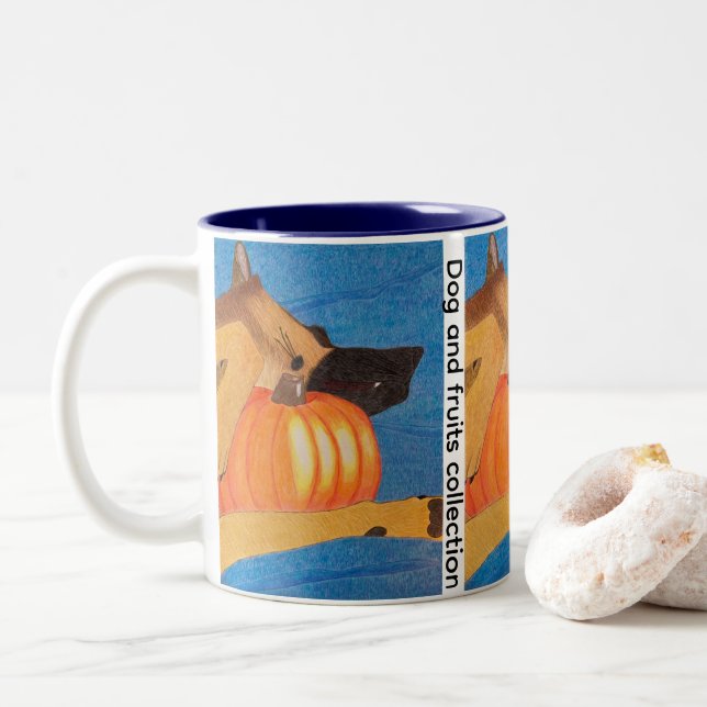 Dog paws and pumpkin Two-Tone coffee mug Två-Tonad Mugg (Med munk)