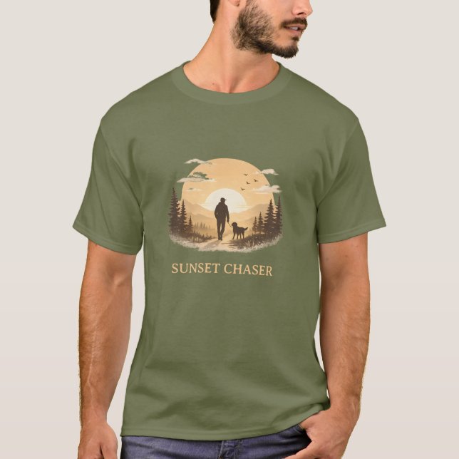 Dog Solnedgångsjägare T Shirt (Framsida)