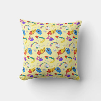 "Dog Toys and Dog Bones" Pillow Kudde