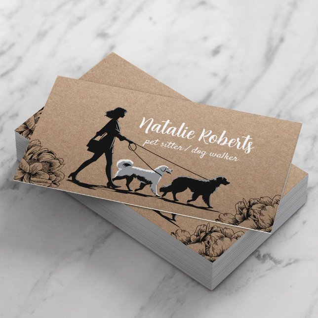 Dog Walker Pet Sitter Girl & Hundar Rustic Kraft Visitkort (Skapare uppladdad)