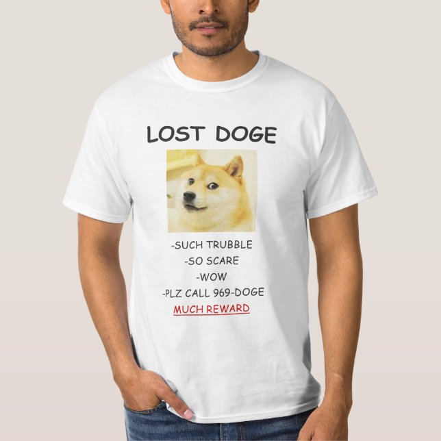 Doge Borttappad Doggo meme MUCH REWARD! T Shirt (Framsida)