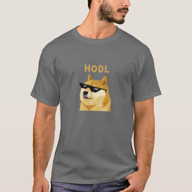Dogecoin HODL Cryptocurrency T Shirt (Framsida)