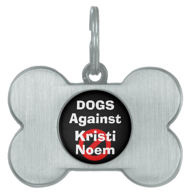 Dogs Against Kristi Noem Pet Tag ID-bricka Husdjur (Framsidan)