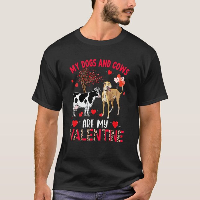 Dogs And Cows Are My Valentine Whippet With Cow Fa T Shirt (Framsida)