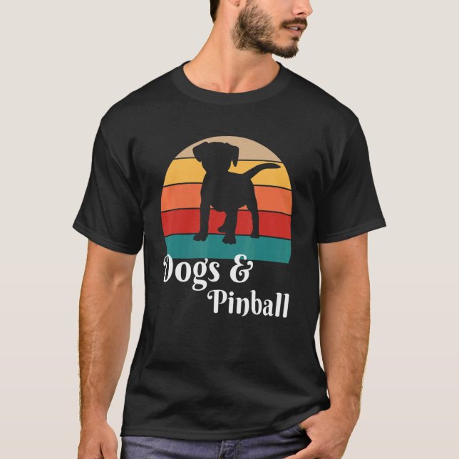 Dogs and Pinball Retro T Shirt (Framsida)