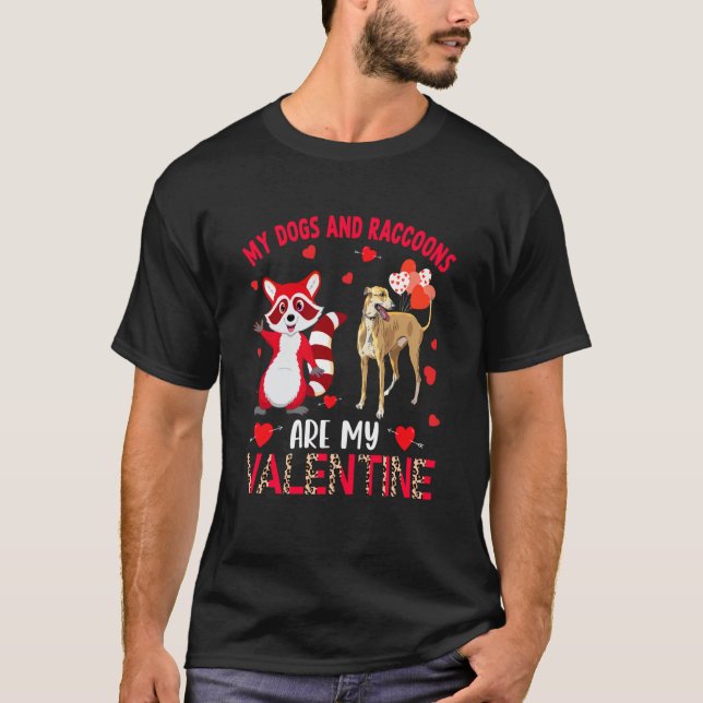 Dogs And Raccoons Are My Valentine Whippet With Ra T Shirt (Framsida)