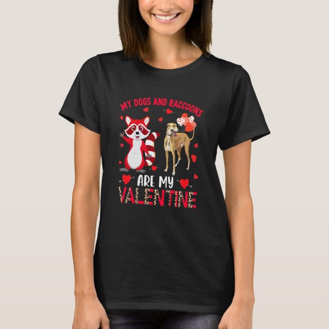 Dogs And Raccoons Are My Valentine Whippet With Ra T Shirt (Framsida)