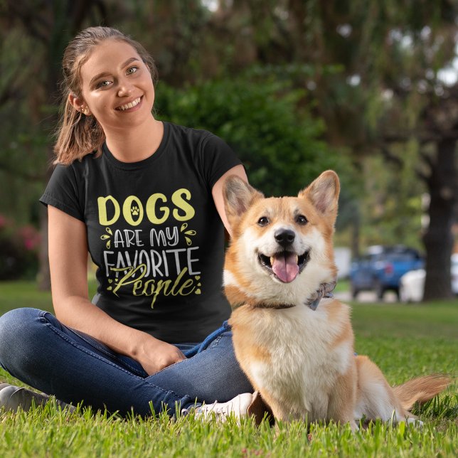 Dogs are my Favorite People Funny dog T Shirt (Skapare uppladdad)