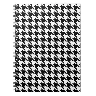 Dogtooth, Houndstooth mönster i Black&White Anteckningsbok Med Spiral