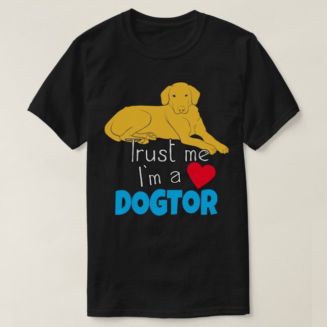 Dogtor roligt Pet Doktor Veterinär T Shirt (Design framsida)