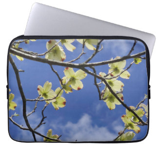 Dogwood Blooms Electronic Bag Laptop Fodral