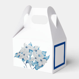 Dogwood Flowers på en favoritbox Presentaskar