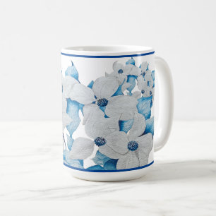Dogwood Flowers på en klassisk Mugg