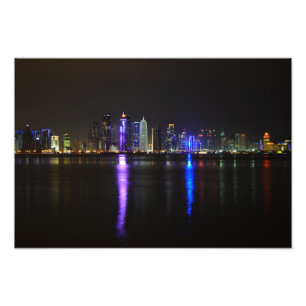 Doharundans Skyline, Qatar på natten Fototryck