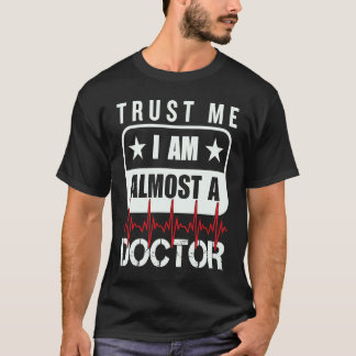 Doktor Framsteg Hälsa Sjuksköterska Tillfriskna Vå T Shirt